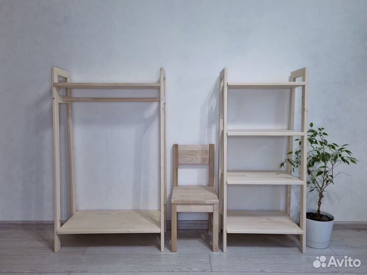 Вешалка Монтессори