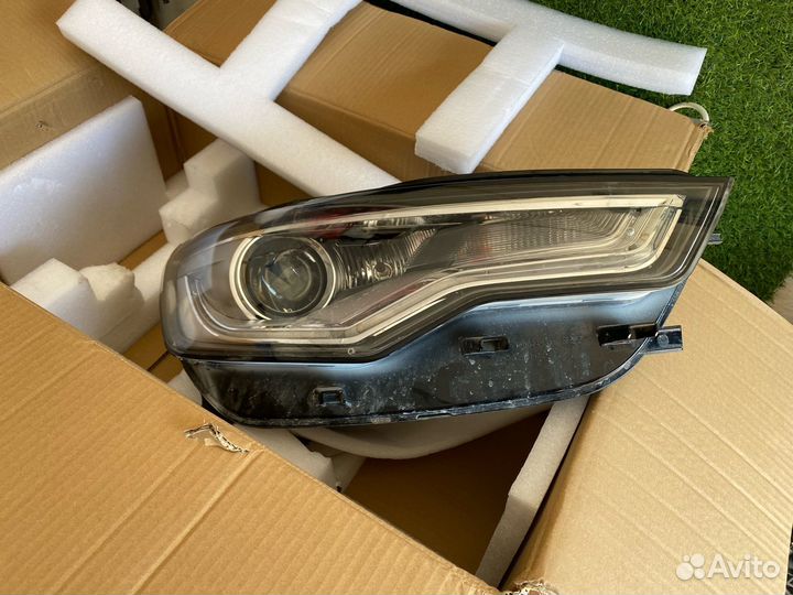 Фара правая Audi A7 до рестайлинг