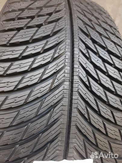 Michelin Pilot Alpin 5 SUV 235/35 R19 105V