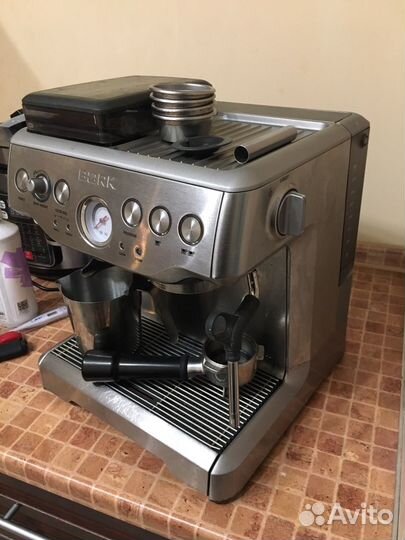 Кофемашина Bork c801