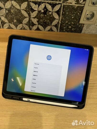 Личный Apple iPad Air m1 гарантия + чехлы + стилус