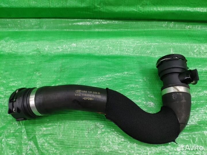 Патрубок системы охлаждения 3.2 FSI Audi Q5 08-17