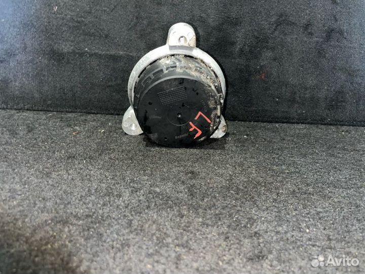 Подушка двигателя передняя левая Bmw 5-Series F10