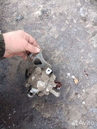 Насос гура Chevrolet Aveo T250