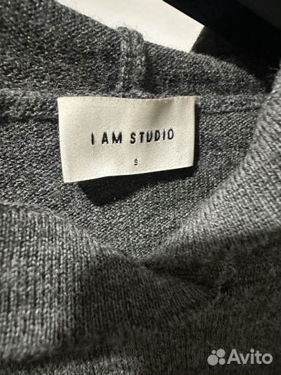 Толстовка i am studio