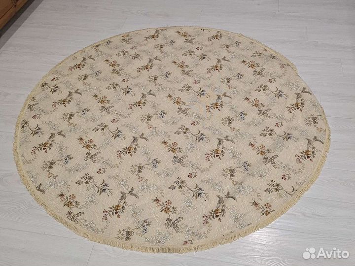 Скатерть гобеленовая