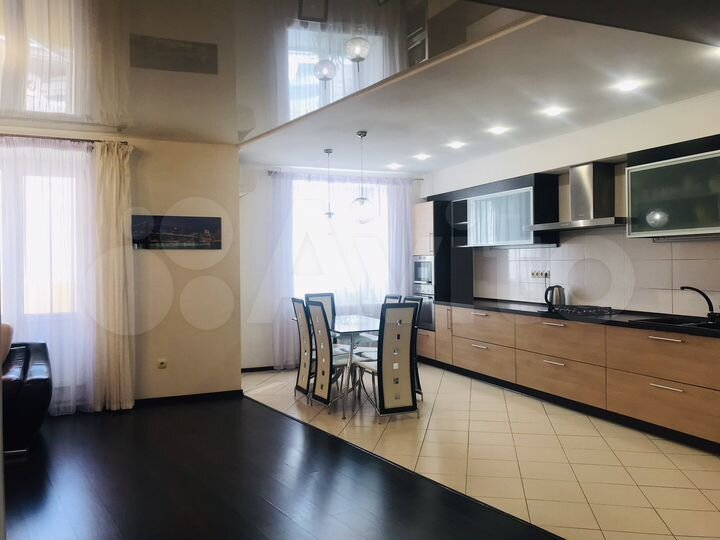 3-к. квартира, 98 м², 2/9 эт.