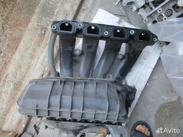 Бмв n46 Коллектор впускной в сборе