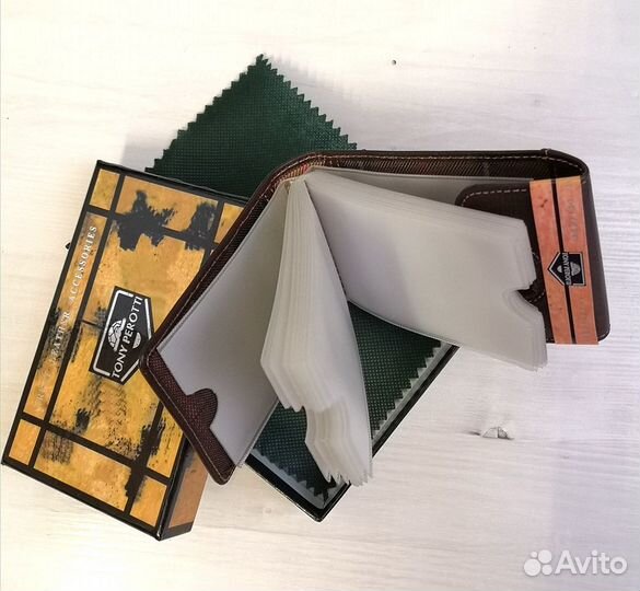 Кредитница/визитница, нат. кожа Tony Perotti новая