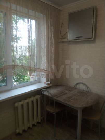 2-к. квартира, 50 м², 4/9 эт.