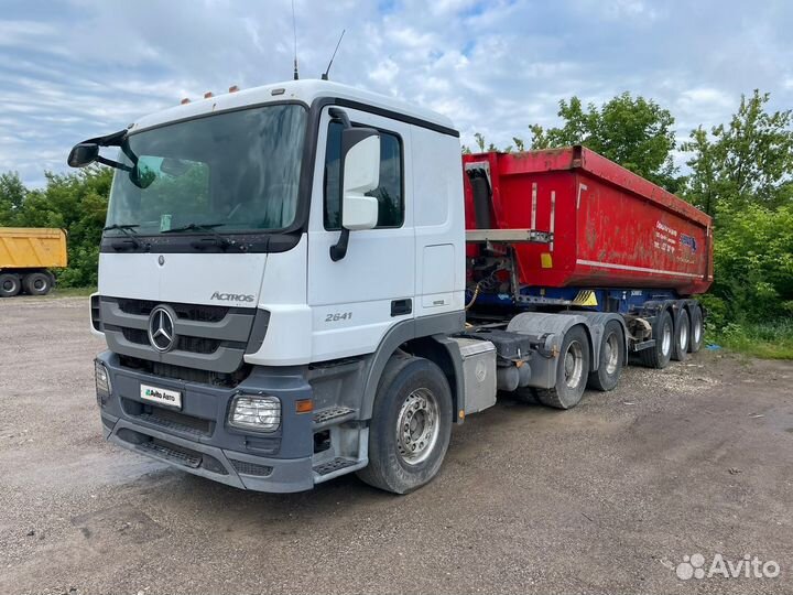 Mercedes-Benz Actros 2641LS с полуприцепом, 2015