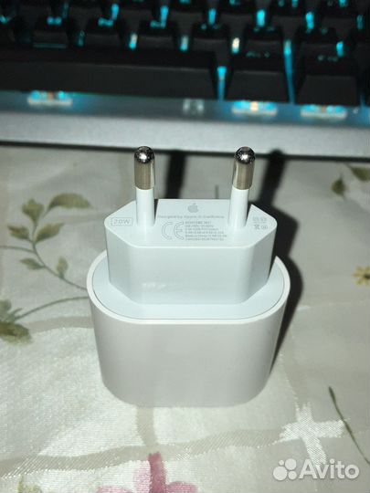 2 блока питания apple 20W оригинал