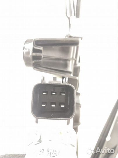 Стеклоподъемник электрический задний левый Jaguar