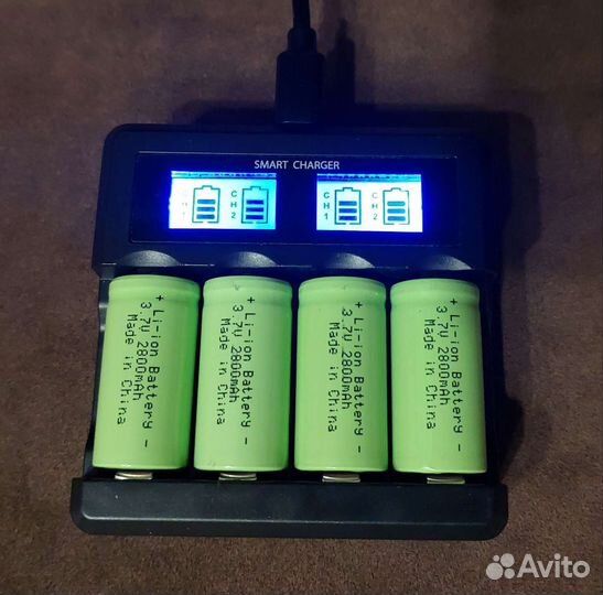 Аккумуляторы 16340 3.7V + зарядка