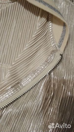 Кофта женская бомбер Bershka S