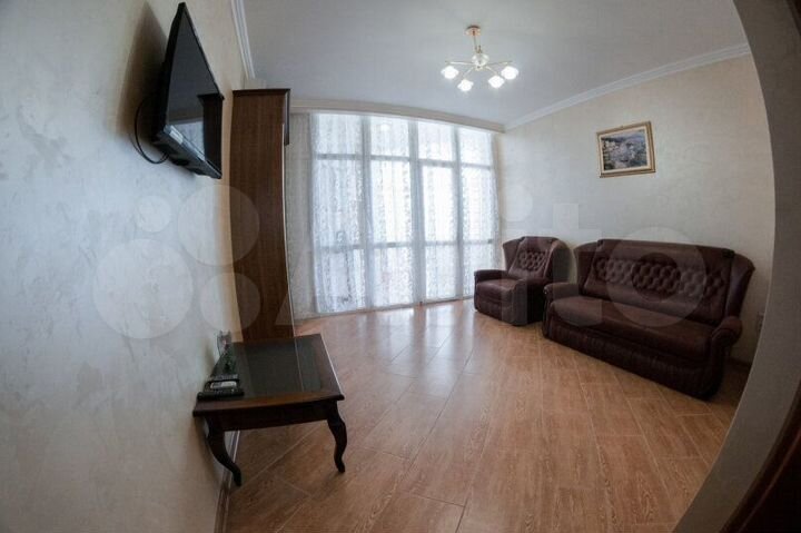 2-к. квартира, 40 м², 1/4 эт.