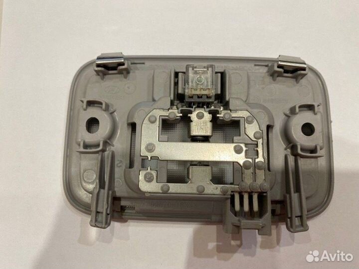 Плафон подсветки салона задний Hyundai Solaris