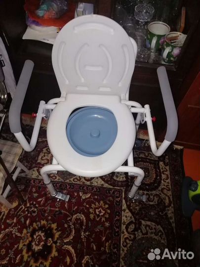 Кресло стул санитарный на колесах