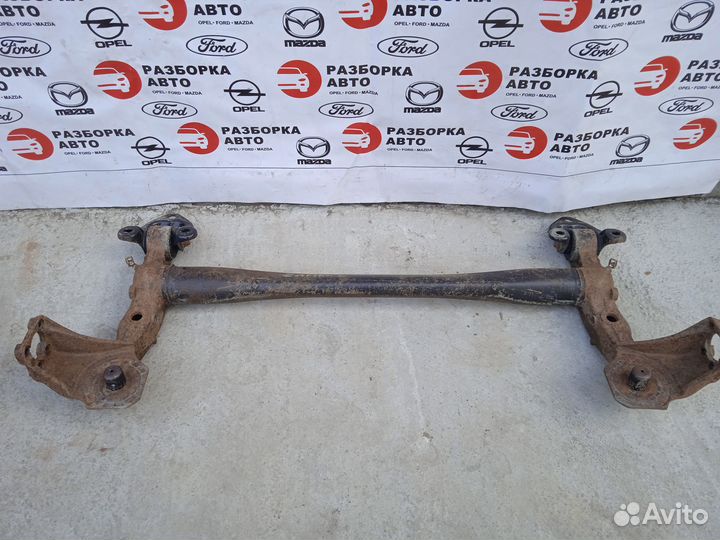 Балка задняя Opel Zafira B