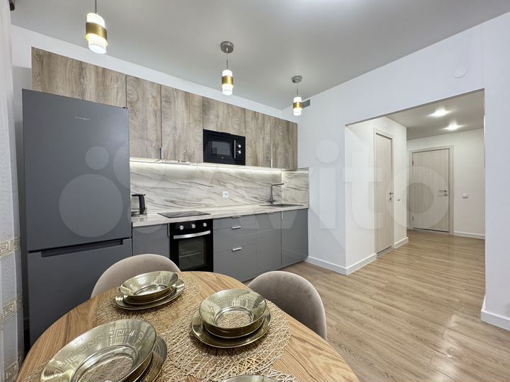 2-к. квартира, 53 м², 32/33 эт.