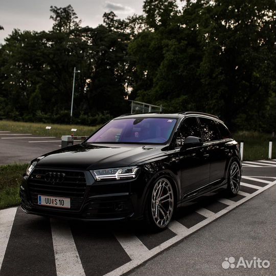 Кованые диски GT-Perfomance R22 на Audi SQ7