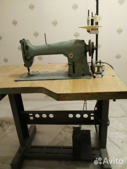 Швейная машина