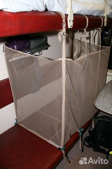 Защитный бортик для поезда