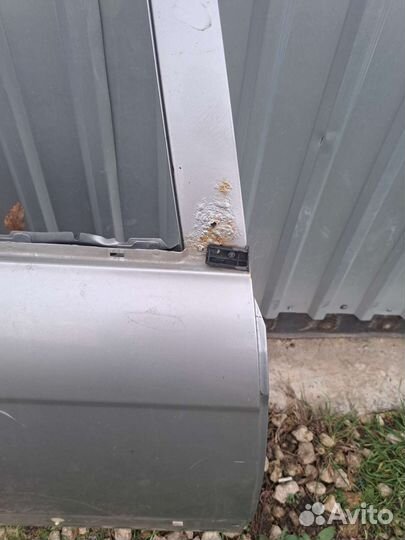 Дверь задняя правая на Kia Shuma