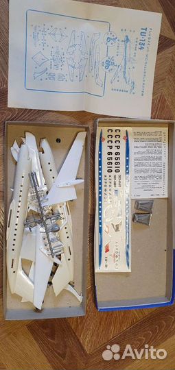 Модель самолёта ту-134