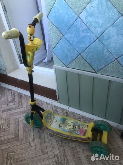 Самокат Пчелка