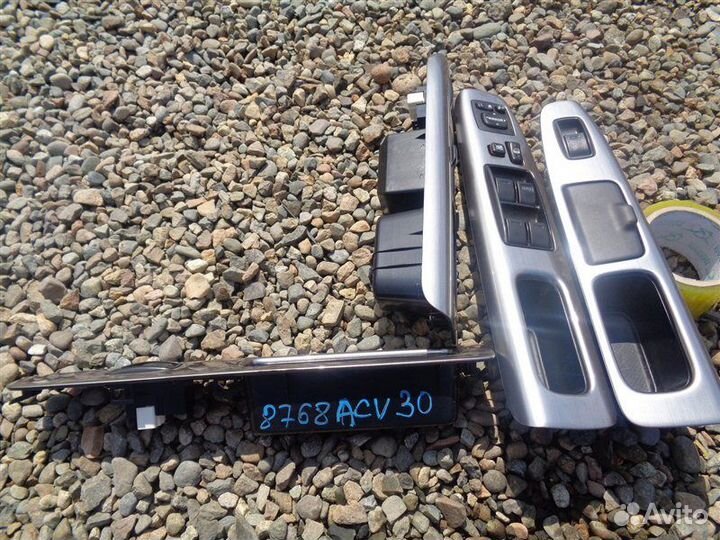 Блок упр. стеклоподьемниками Toyota Camry ACV30