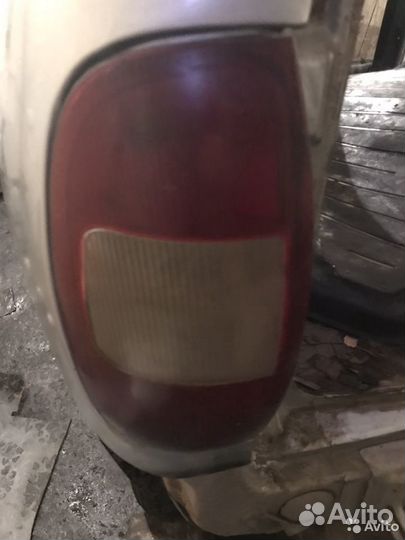 Задний левый и правый фонарь Chevrolet Niva