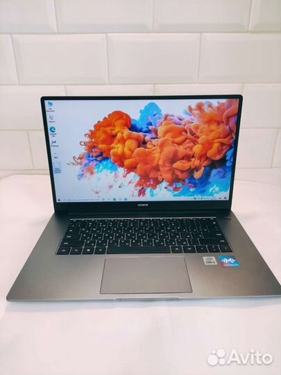 Honor. i5-10210U. Бизнес класс