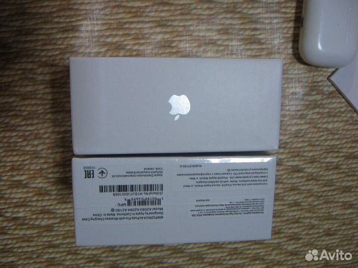 Apple airpods pro Хороший подарок