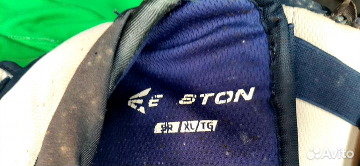 Нагрудник хоккейный взрослый Easton