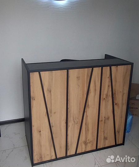 Ресепш на метал.каркасе в стиле лофт