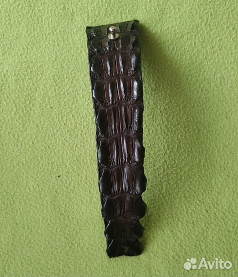 Браслет из кожи крокодила