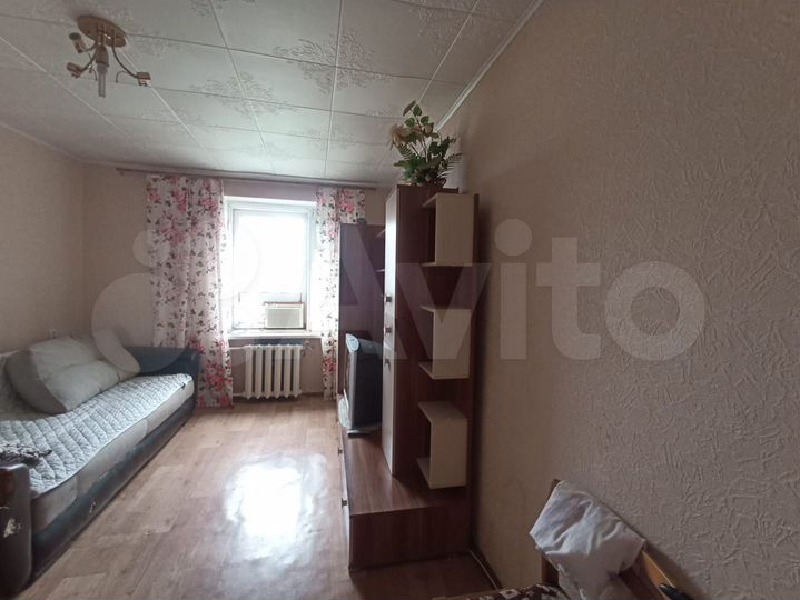 Комната 14 м² в 7-к., 5/5 эт.