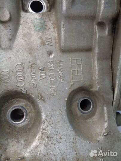 Кронштейн генератора VAG VW 1.8 2.0 CAW BZB