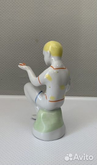 Мальчик с бабочкой зхк