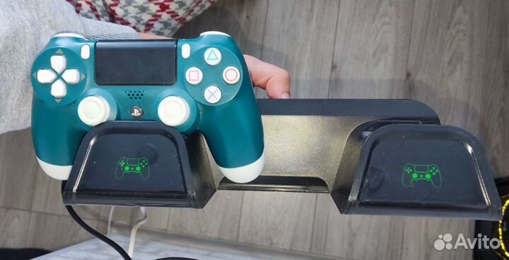 Зарядная станция для геймпадов ps4 с охлаждением