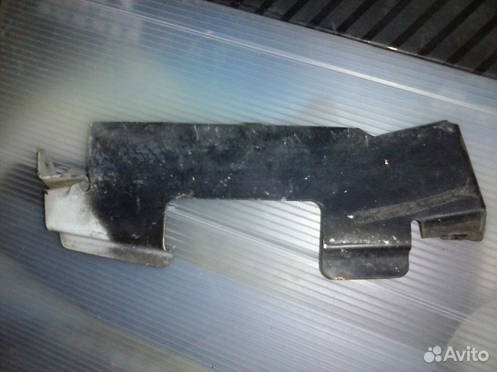 Планки крепления фальш. хром решетки ваз 2107