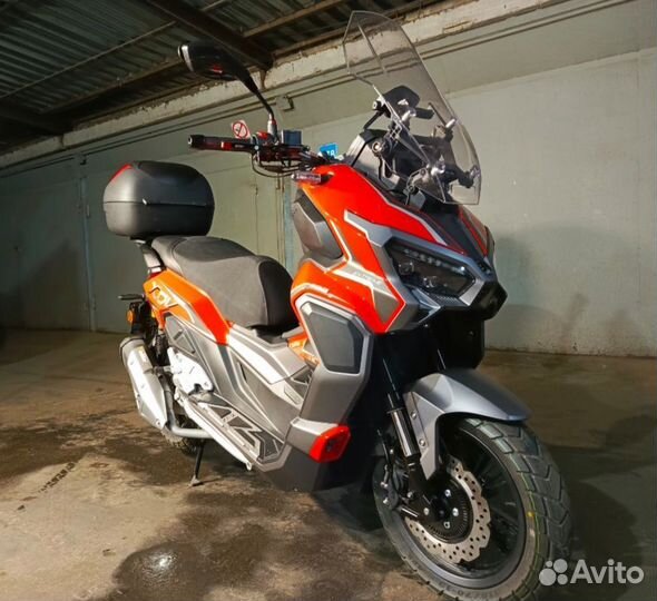 Максискутер Regulmoto XDV 300i