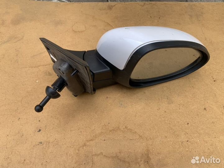 Зеркало правое на Шевроле Авео Т300