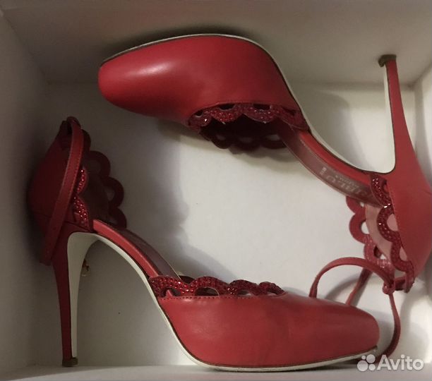 Туфли женские loriblu