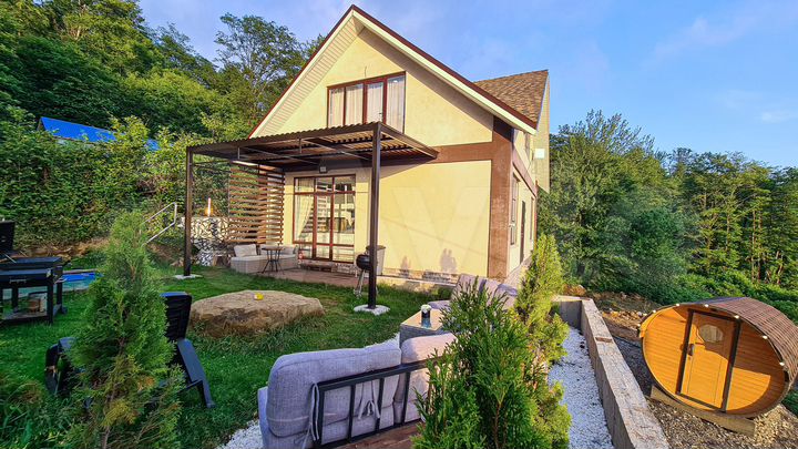 Коттедж 150 м² на участке 5 сот.