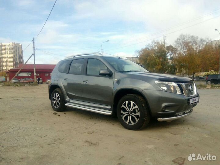 Авито сургут ниссан. Ниссан ноут серый 2008. Красный ниссан жук с полосками. Патфайндер ниссан 52 модель. Ниссан патфайндер 2018 года.