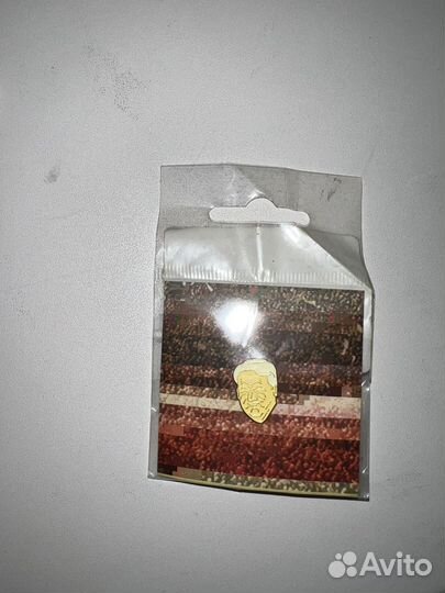 Значки на одежду