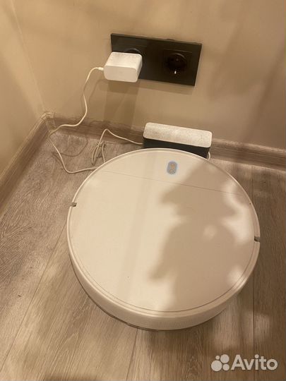 Робот пылесос xiaomi mi robot vacuum mop essential