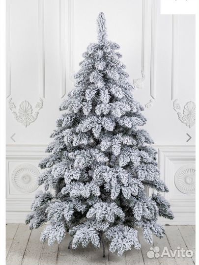 Елка искусственная заснеженная